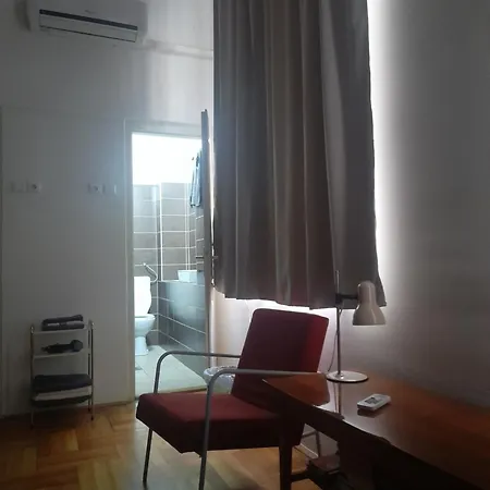 公寓 Astoria Center 8