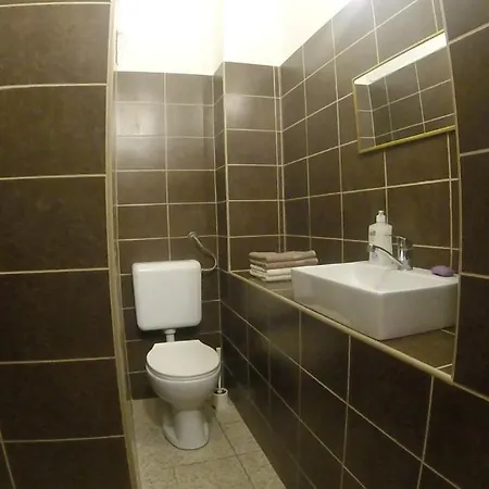 Astoria Center 8 Apartamento