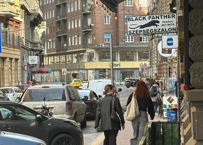 Astoria Center 8 * Budapest